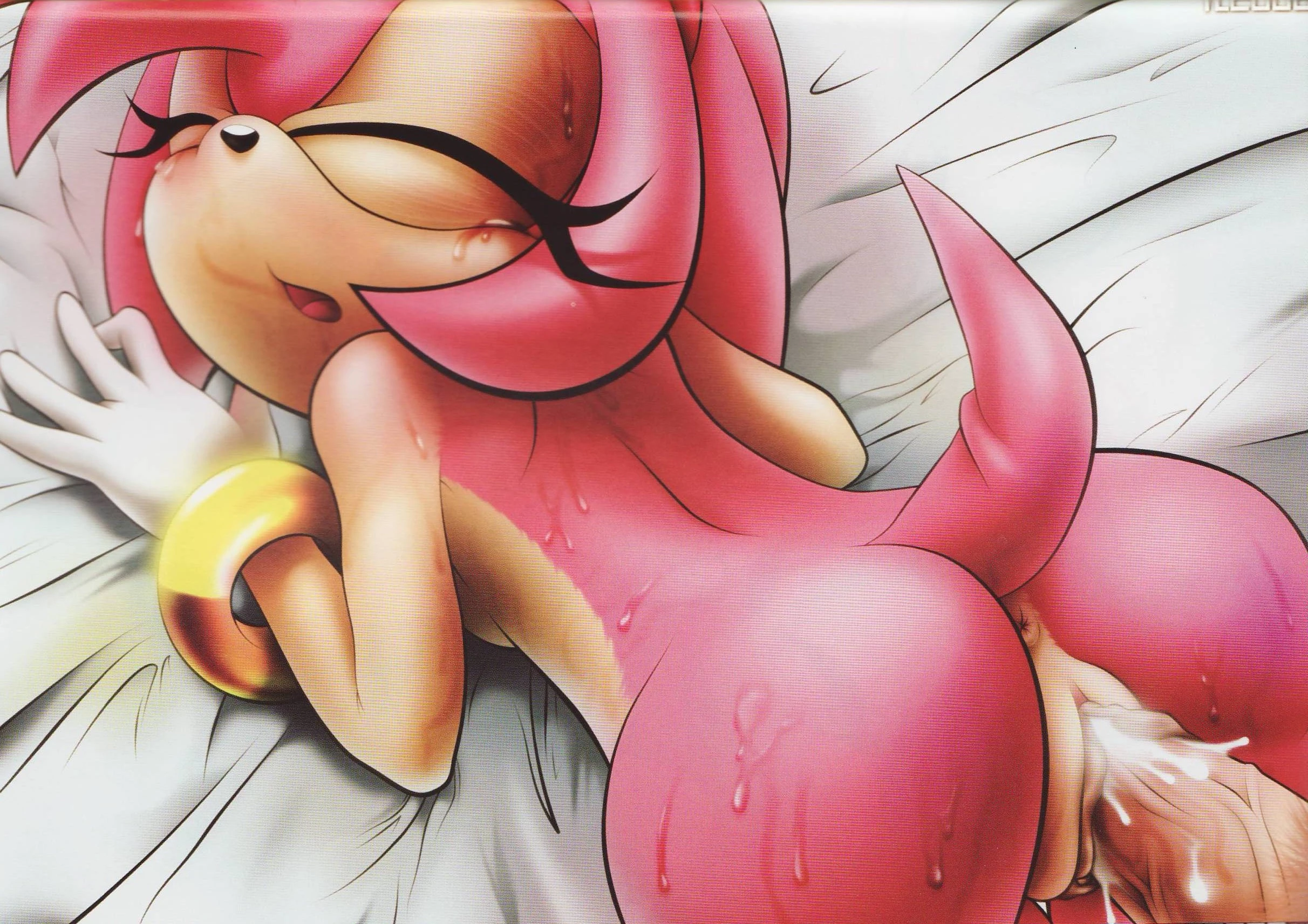 Amy Rose Is Naked